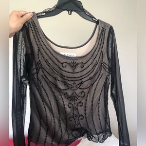 Old style dress top. Size 6 on tag fits similar to a S or XS.